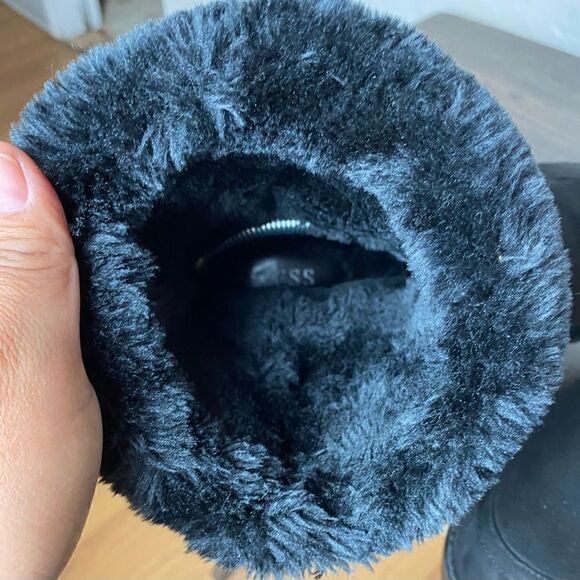 GUESS Womens Black Faux Fur Lined Boots Size 9 - Picture 8 of 10